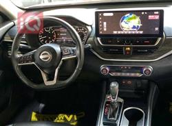 نيسان ألتيما